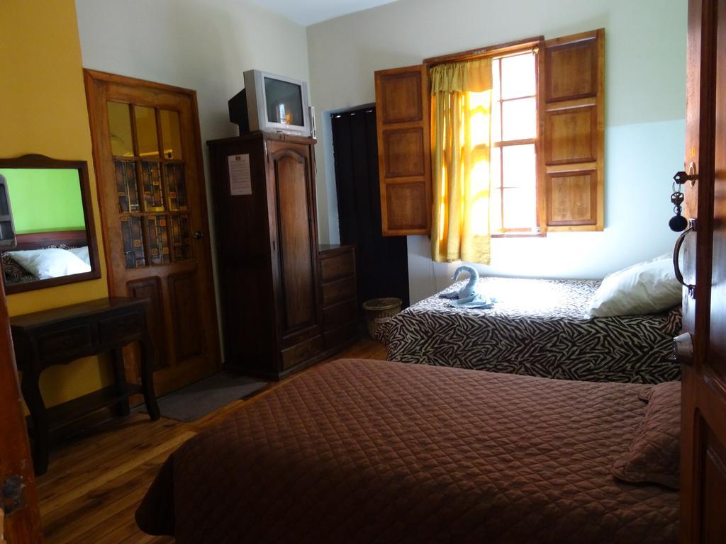 Hostal del Piamonte Quito Esterno foto