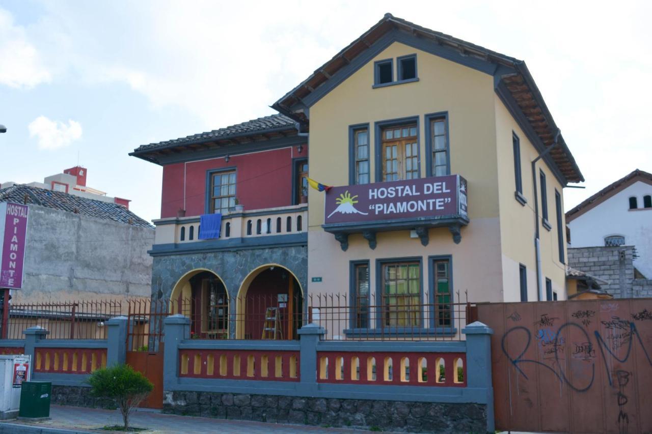 Hostal del Piamonte Quito Esterno foto