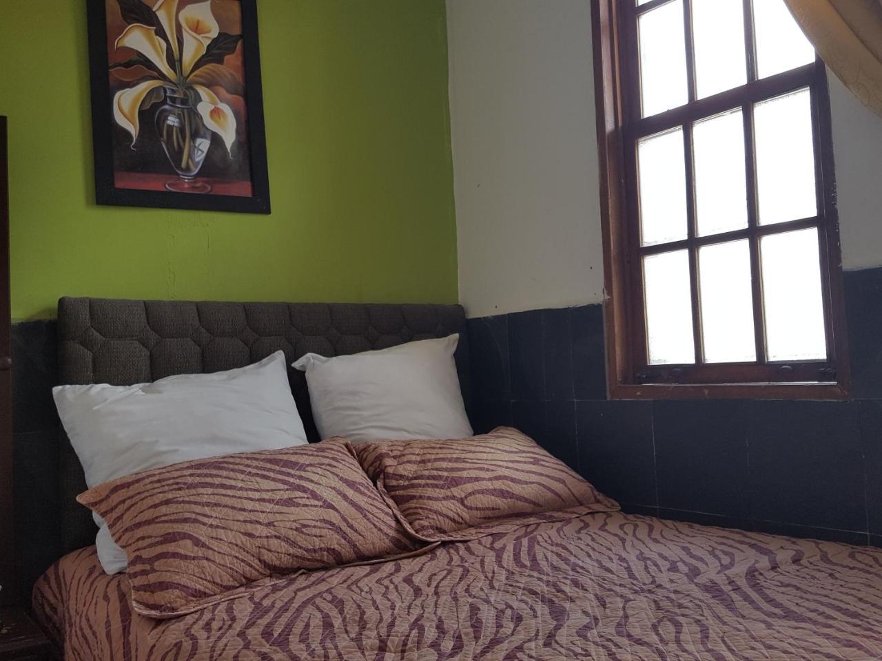 Hostal del Piamonte Quito Esterno foto